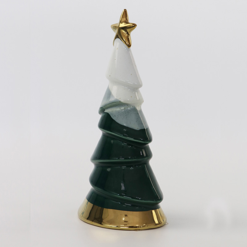 Simple ceramic Christmas tree