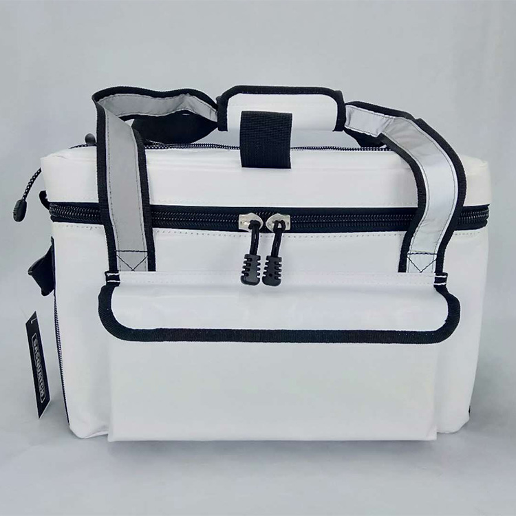 soft sided insulated cooler bag