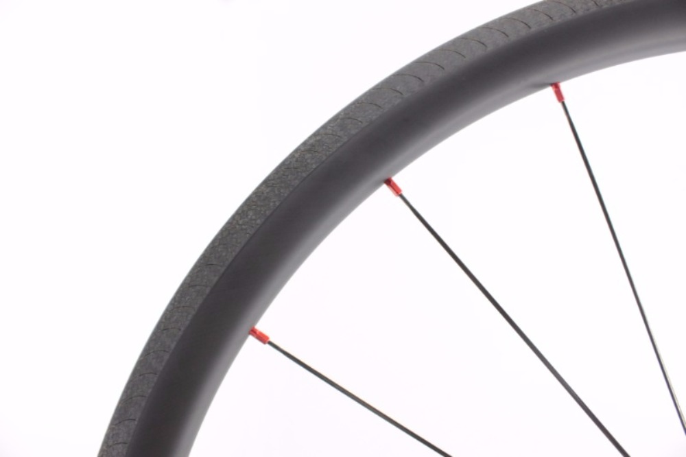 Kaze disc wheelset with extralite hubs