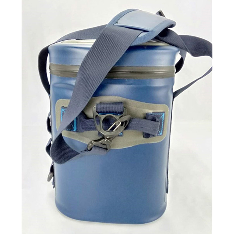 Soft Sided Cooler shoulder bag